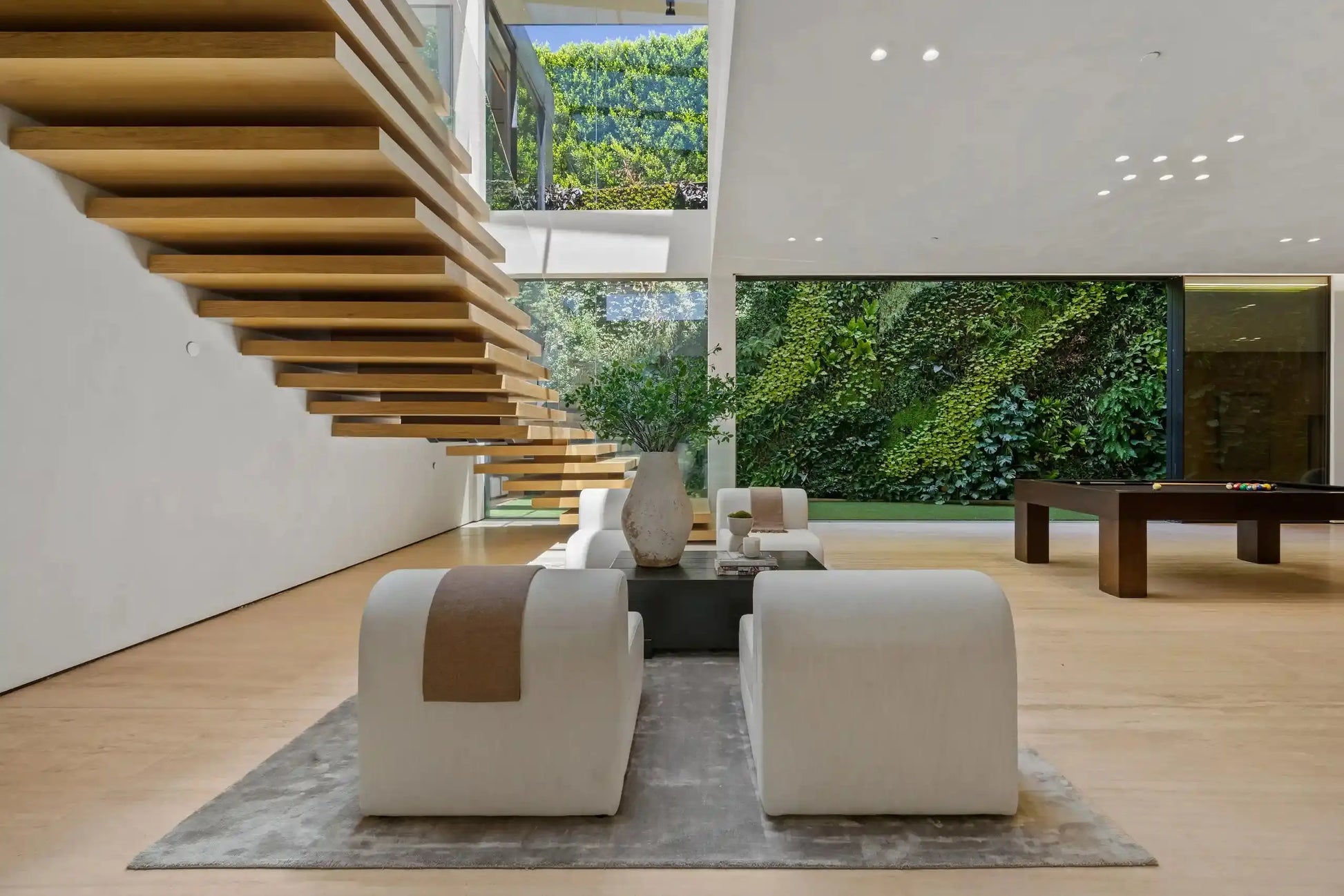 The Onyx - Luxury Villa for Rent | LA - 2025✨ Vidi Vici Rental