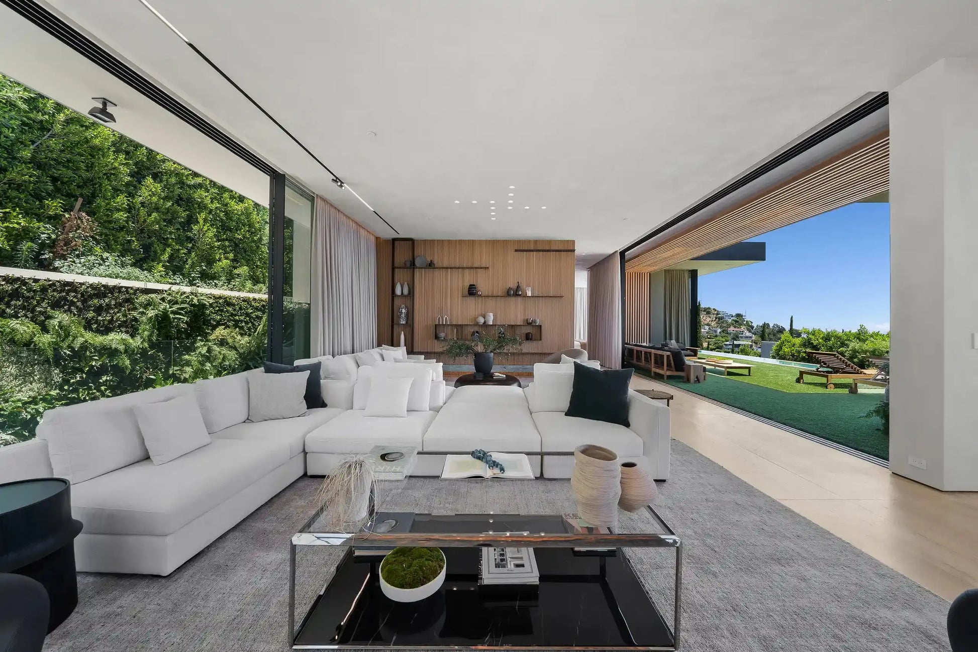 The Onyx - Luxury Villa for Rent | LA - 2025✨ Vidi Vici Rental