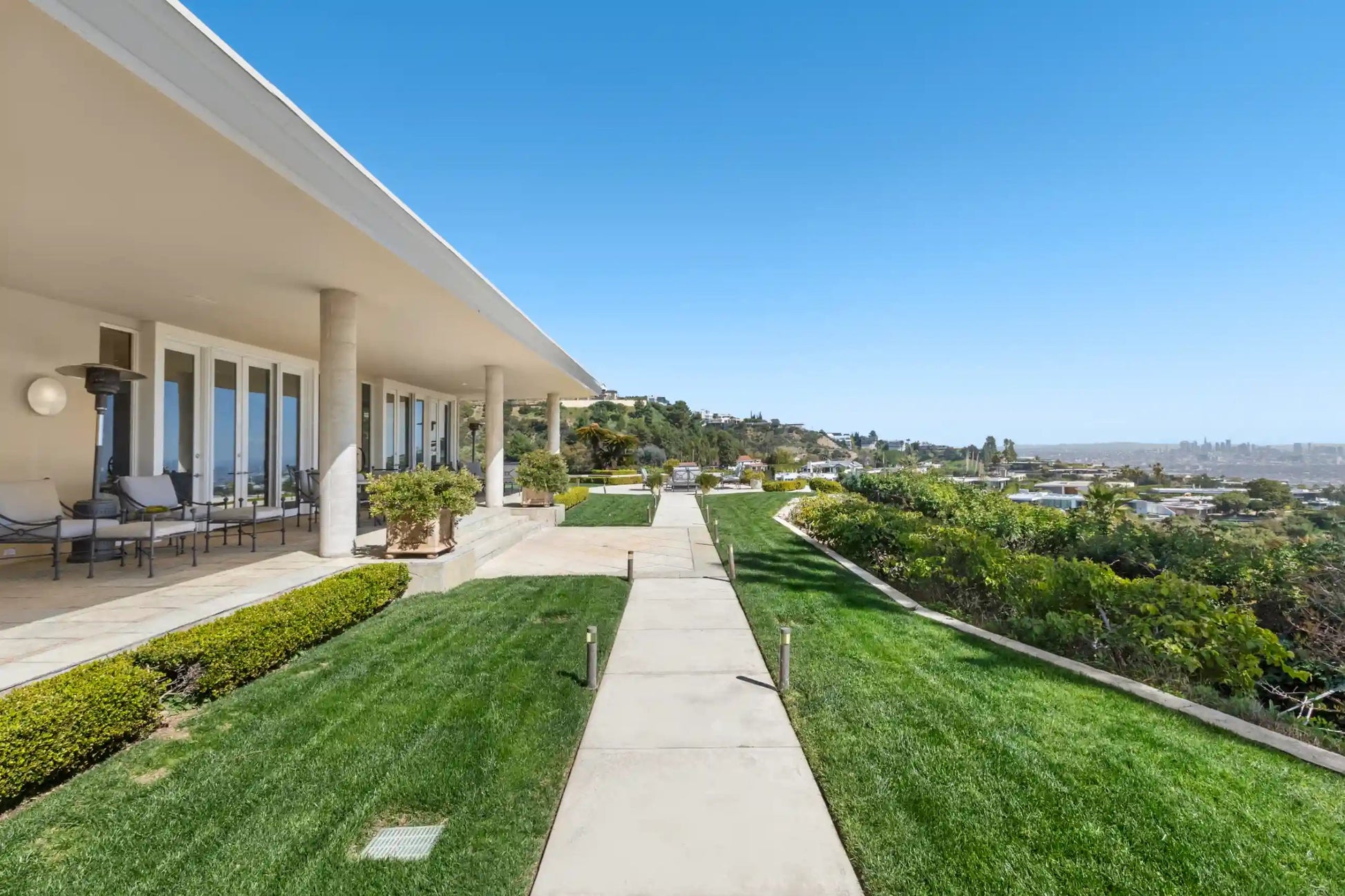 Trousdale Grand - Luxury Villa for Rent | LA - 2025✨ Vidi Vici Rental