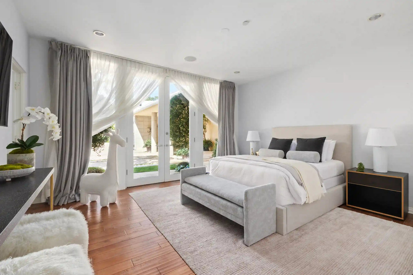 Trousdale Grand - Luxury Villa for Rent | LA - 2025✨ Vidi Vici Rental