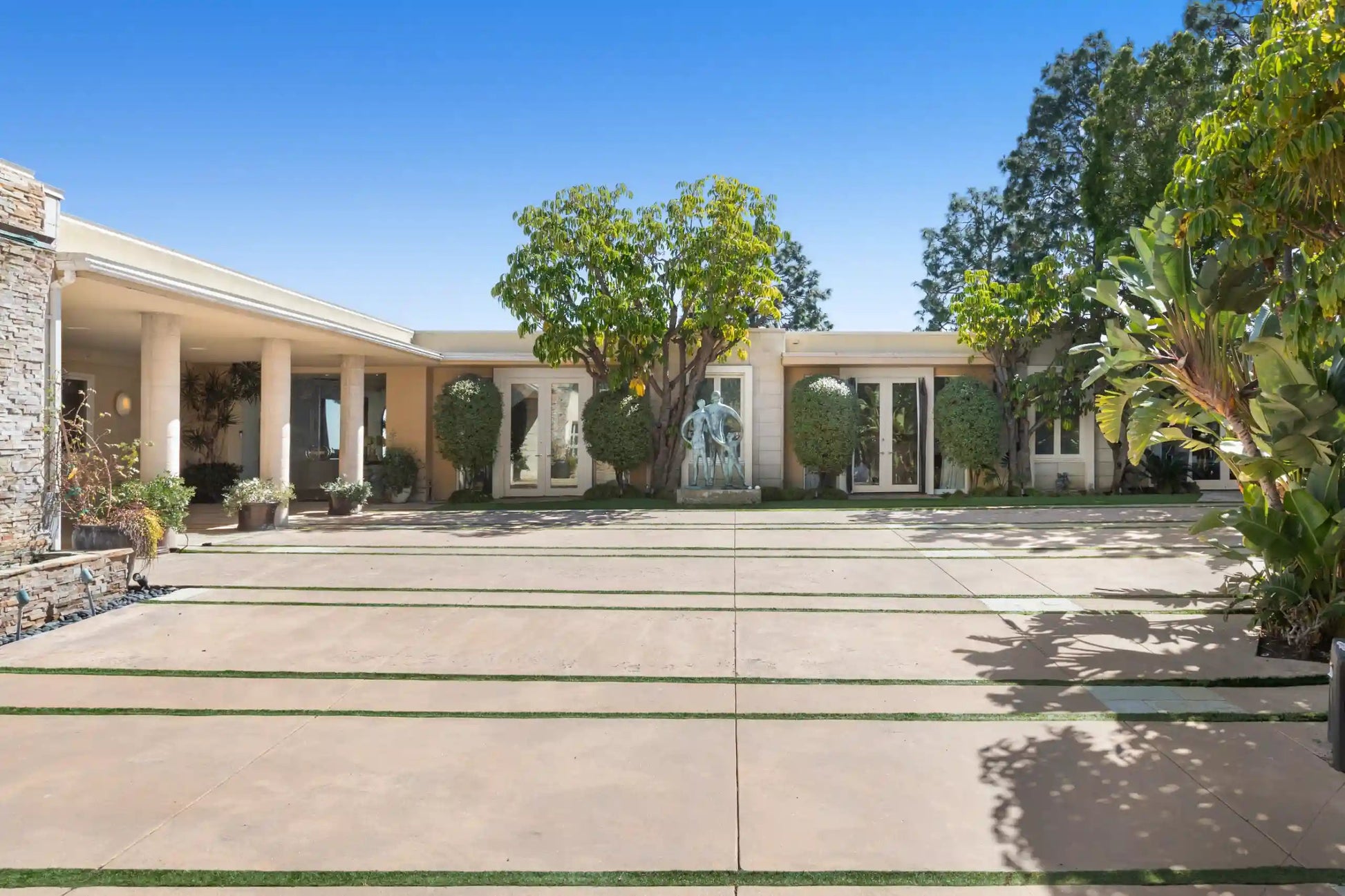 Trousdale Grand - Luxury Villa for Rent | LA - 2025✨ Vidi Vici Rental
