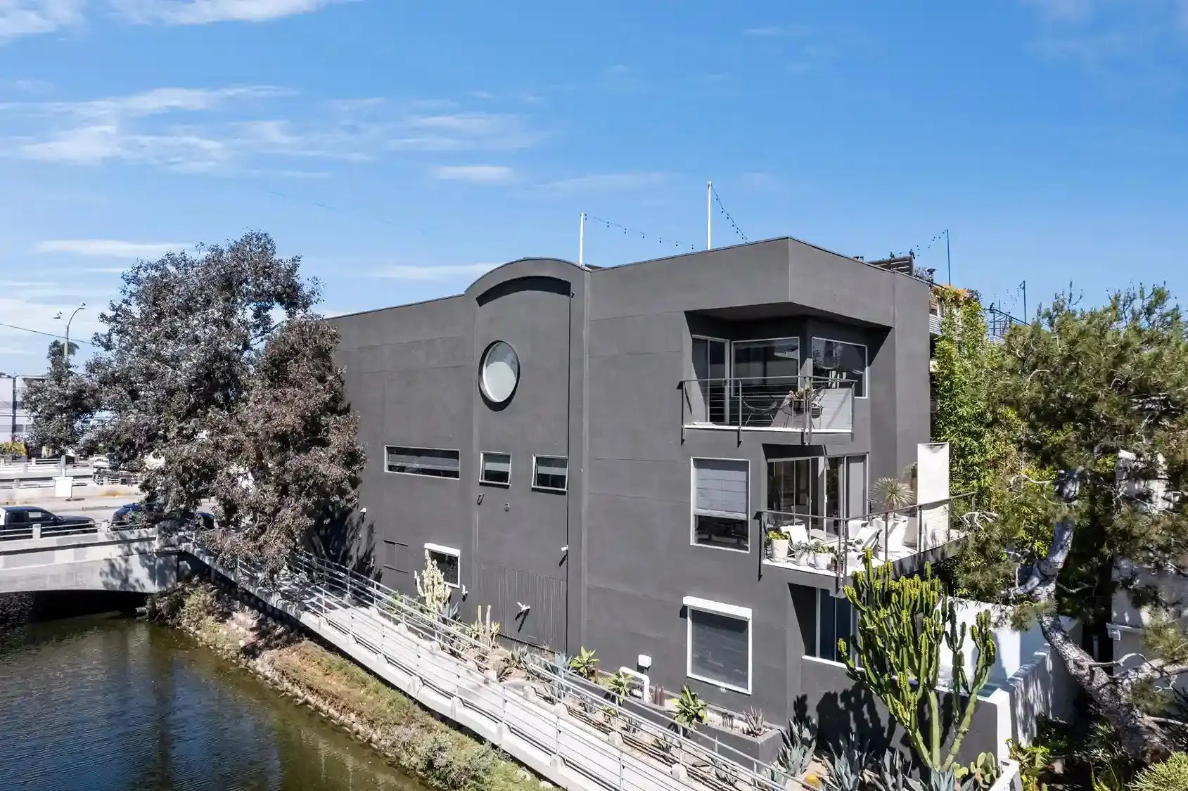 Venice Vista - Luxury Villa for Rent | LA - 2025✨ Vidi Vici Rental