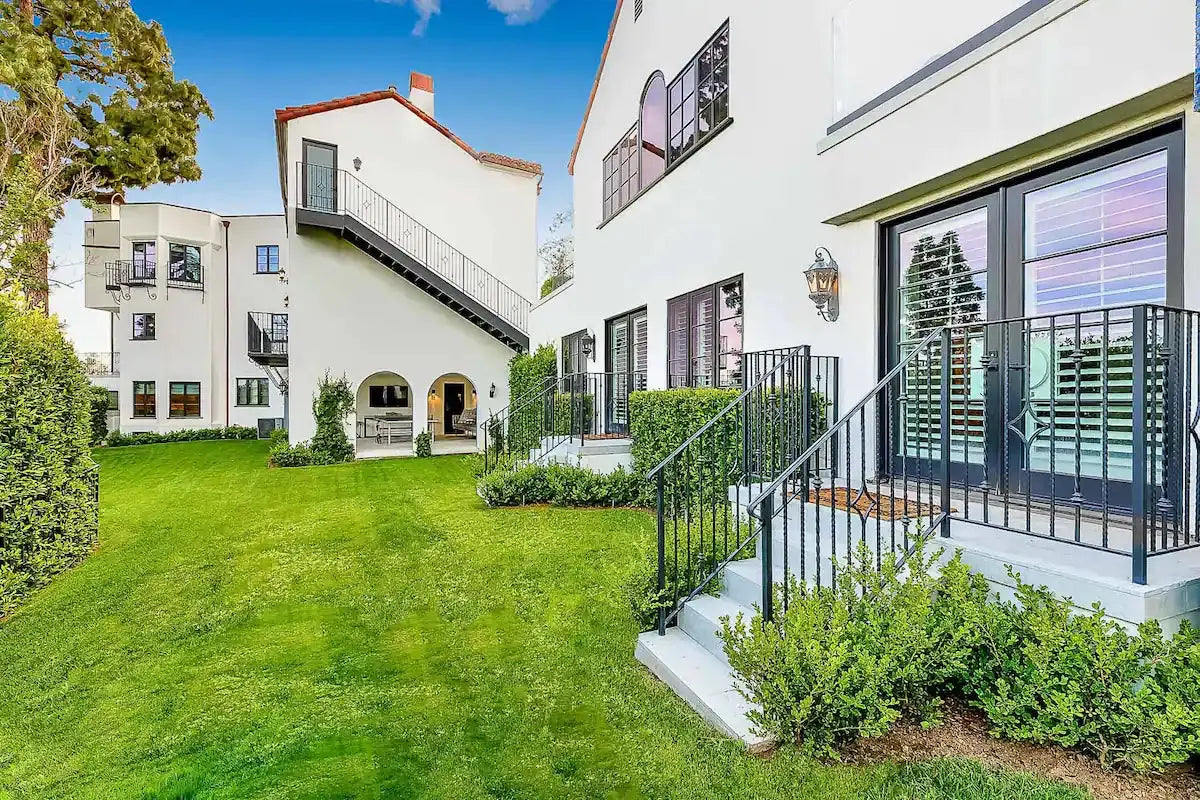 Villa di Lorenzo - Luxury Villa for Rent | LA - 2025✨ Vidi Vici Rental