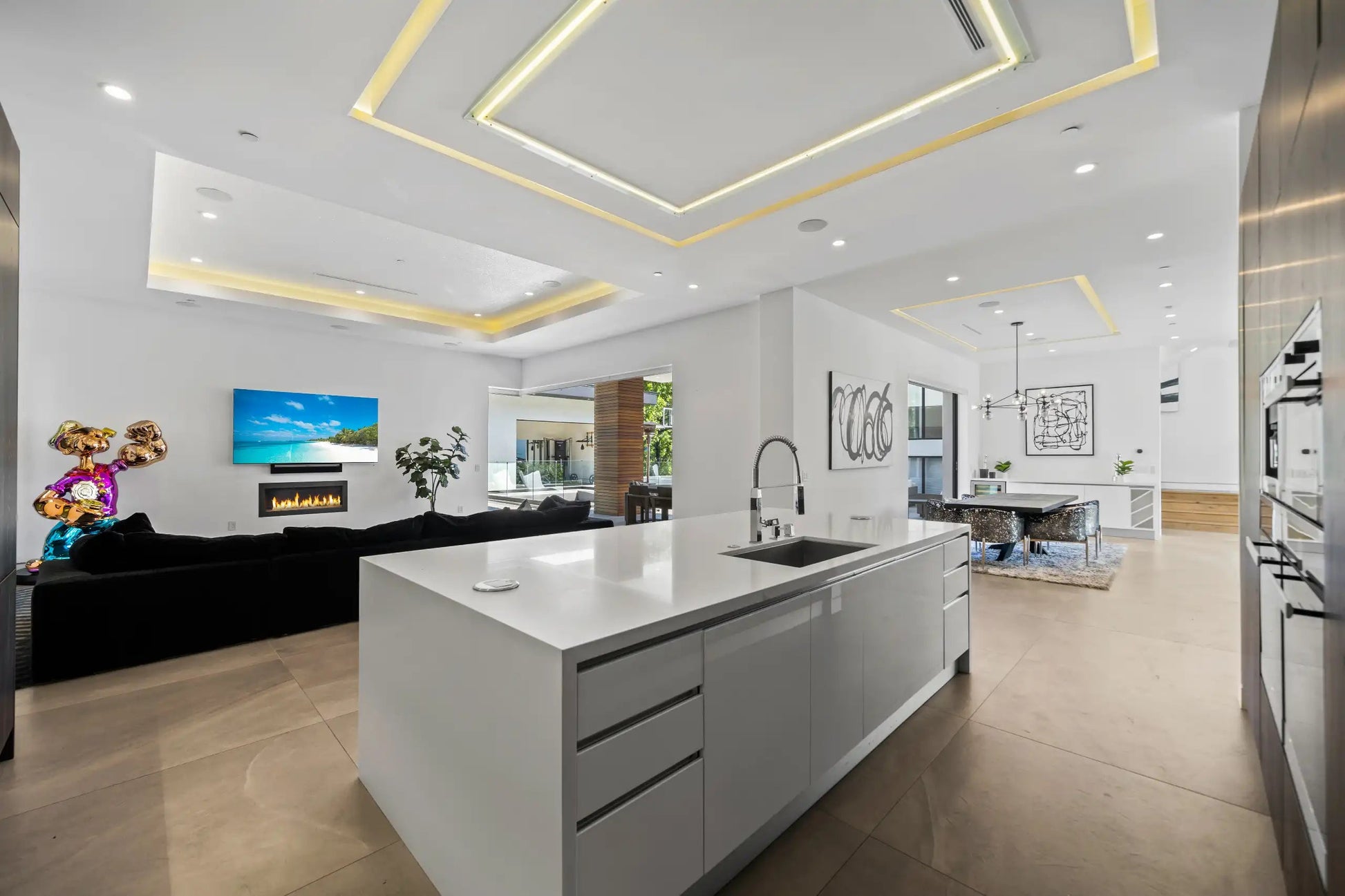 Villa Ostrom - Luxury Villa for Rent | LA - 2025✨ Vidi Vici Rental