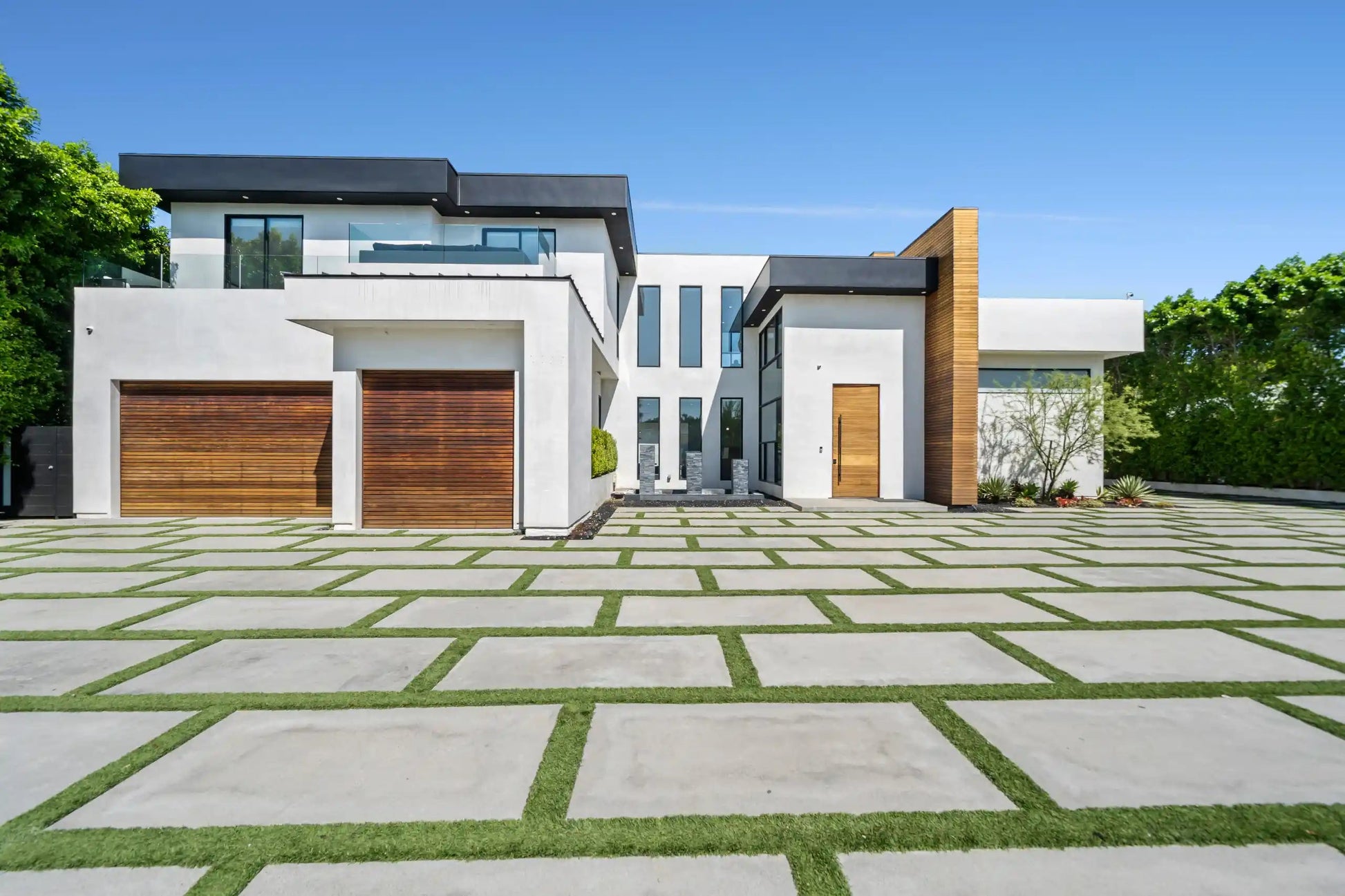 Villa Ostrom - Luxury Villa for Rent | LA - 2025✨ Vidi Vici Rental