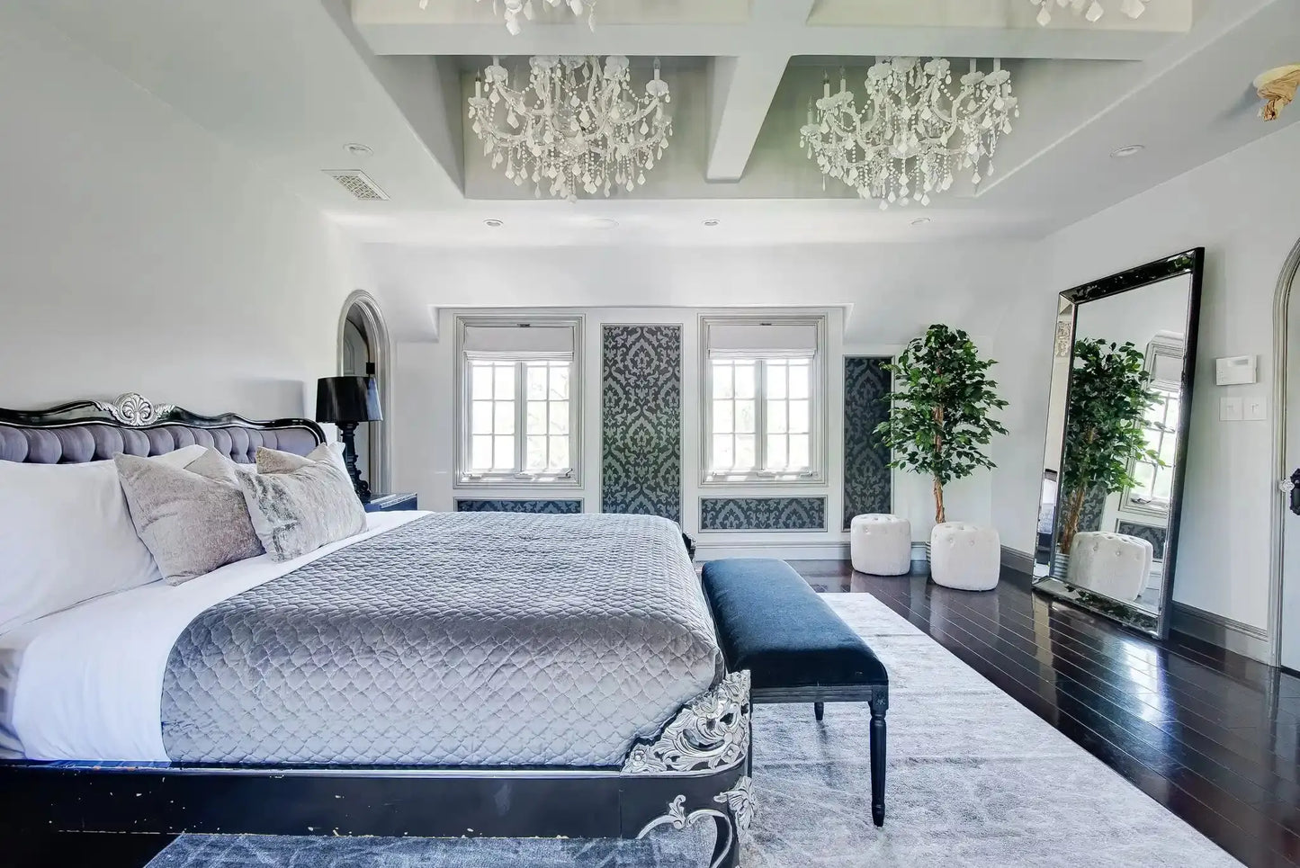 Villa Royale - Luxury Villa for Rent | LA - 2025✨ Vidi Vici Rental