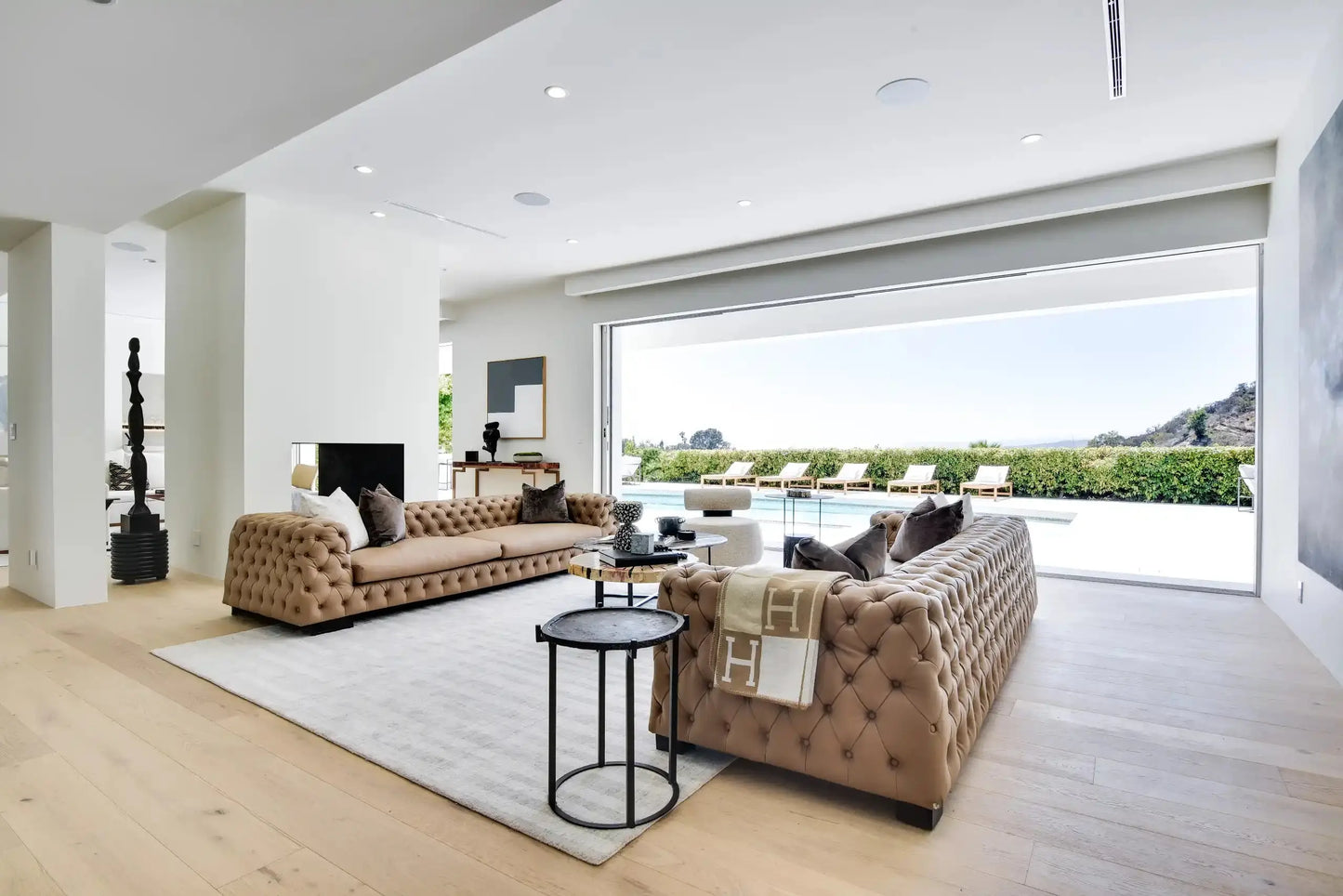 Vista Modern - Luxury Villa for Rent | LA - 2025✨ Vidi Vici Rental