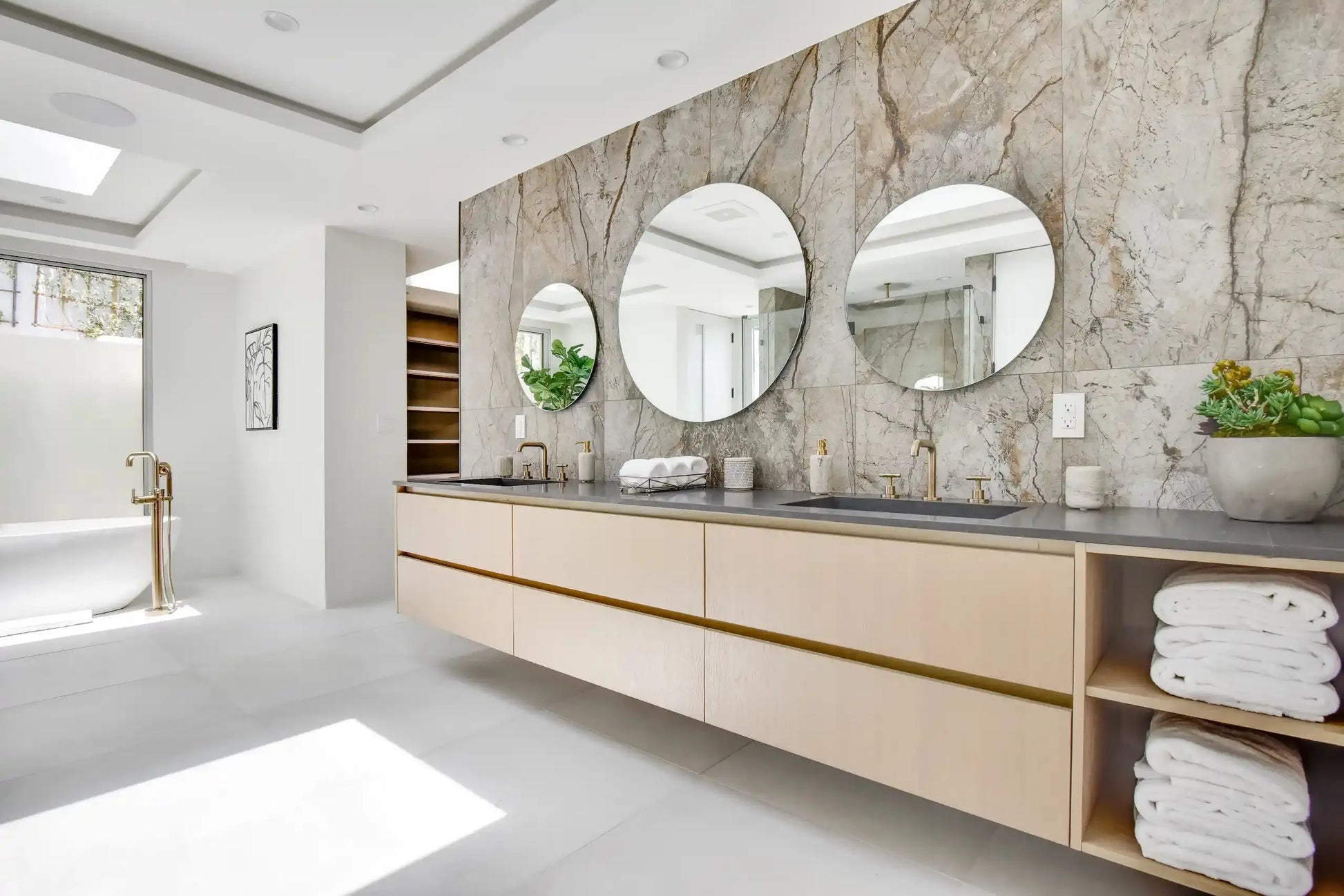 Vista Modern - Luxury Villa for Rent | LA - 2025✨ Vidi Vici Rental