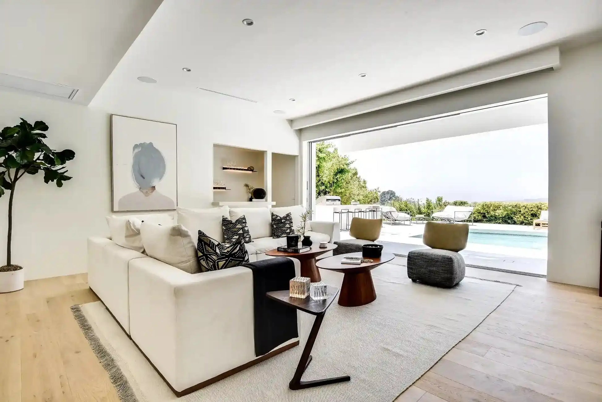 Vista Modern - Luxury Villa for Rent | LA - 2025✨ Vidi Vici Rental