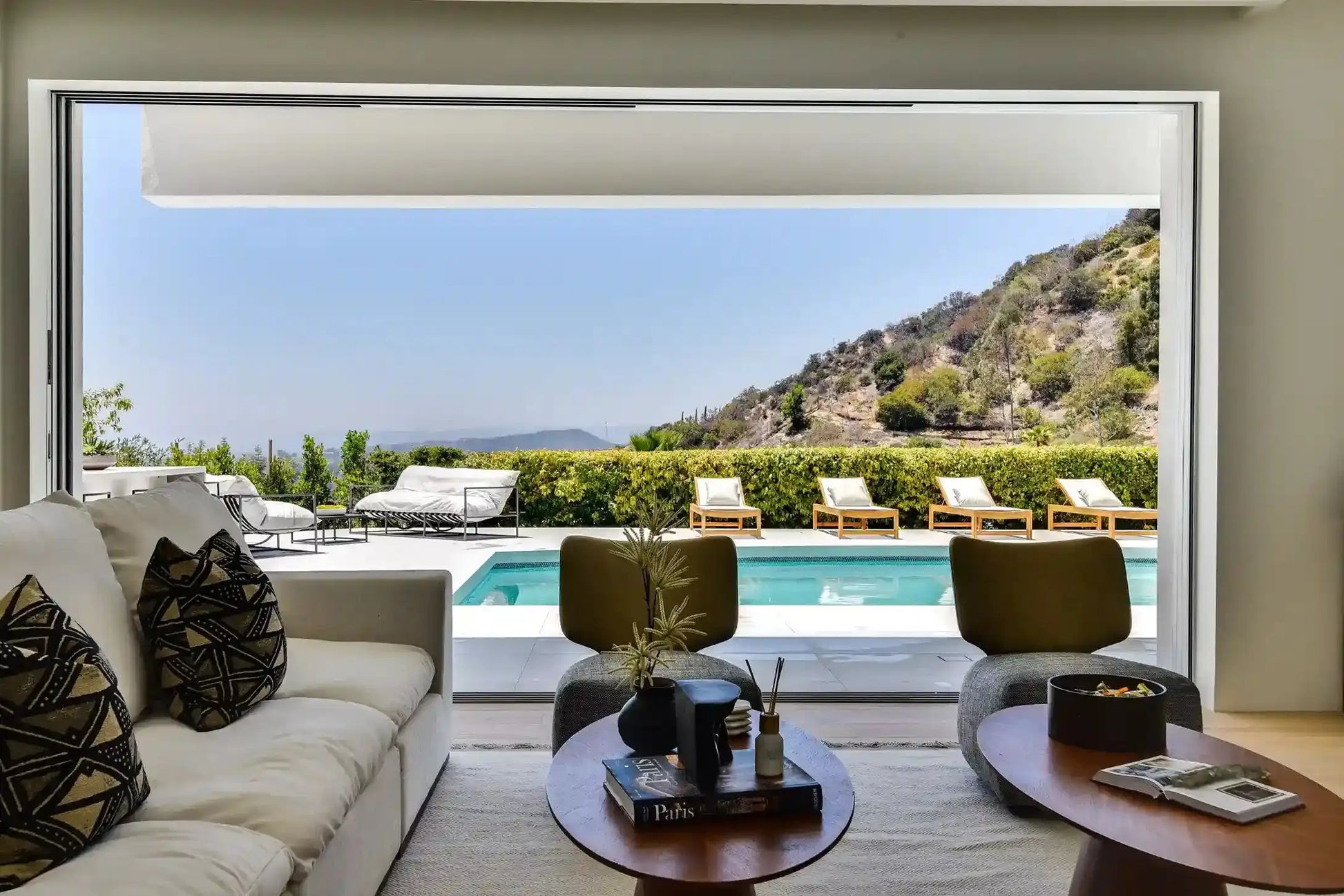 Vista Modern - Luxury Villa for Rent | LA - 2025✨ Vidi Vici Rental