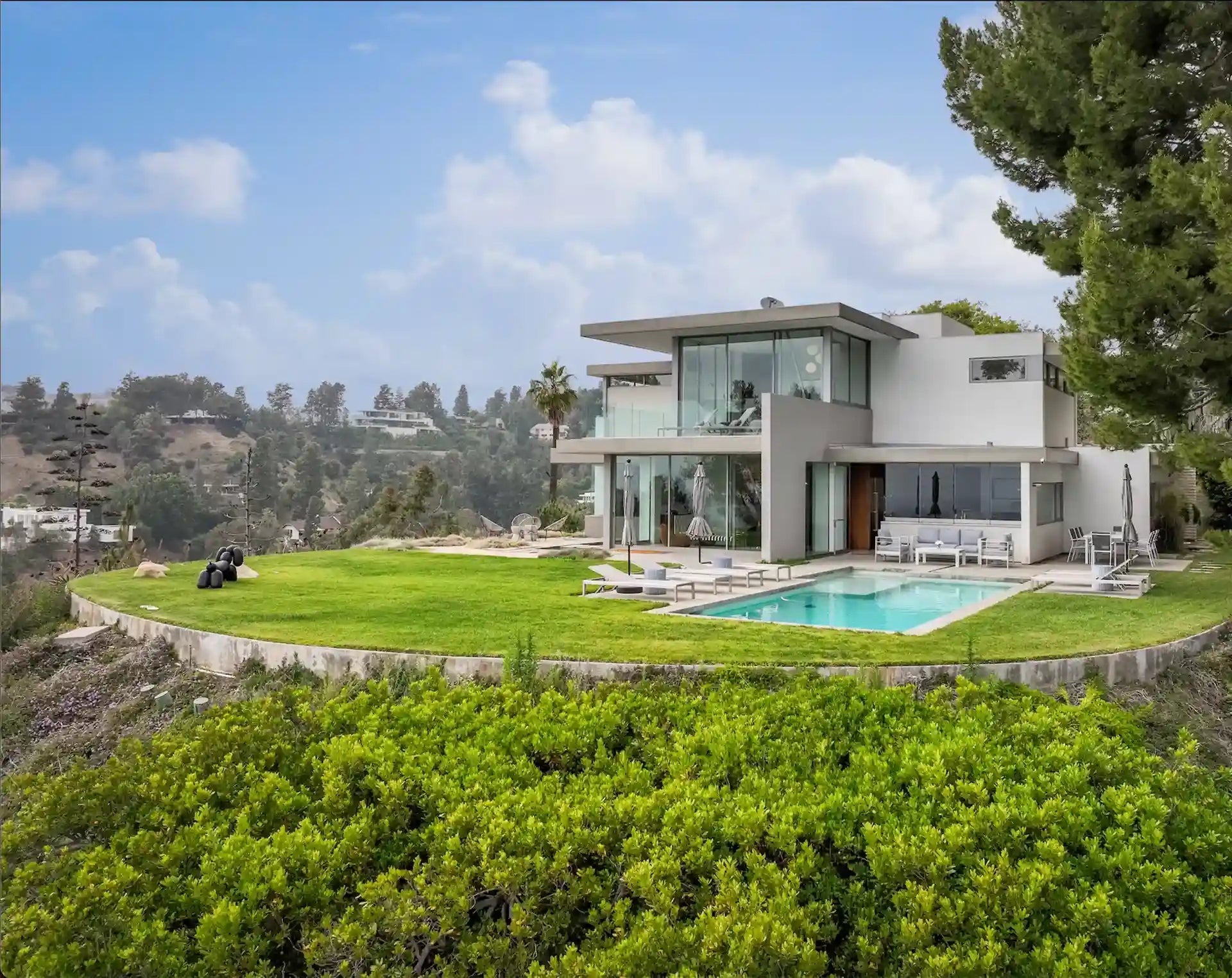 Vue Moderne - Luxury Villa for Rent | LA - 2025✨ Vidi Vici Rental