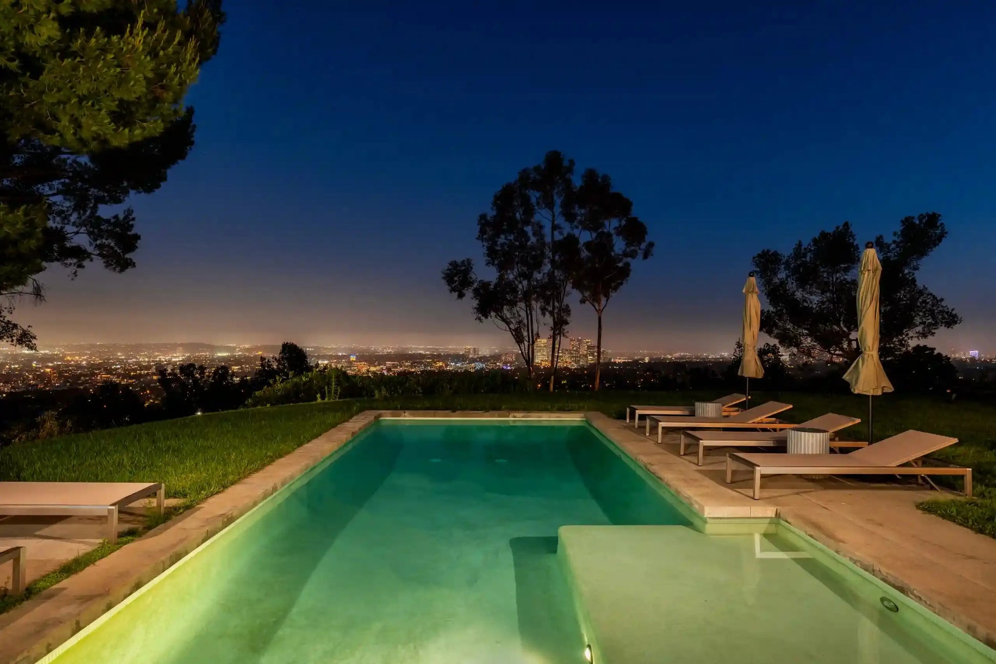 Vue Moderne - Luxury Villa for Rent | LA - 2025✨ Vidi Vici Rental