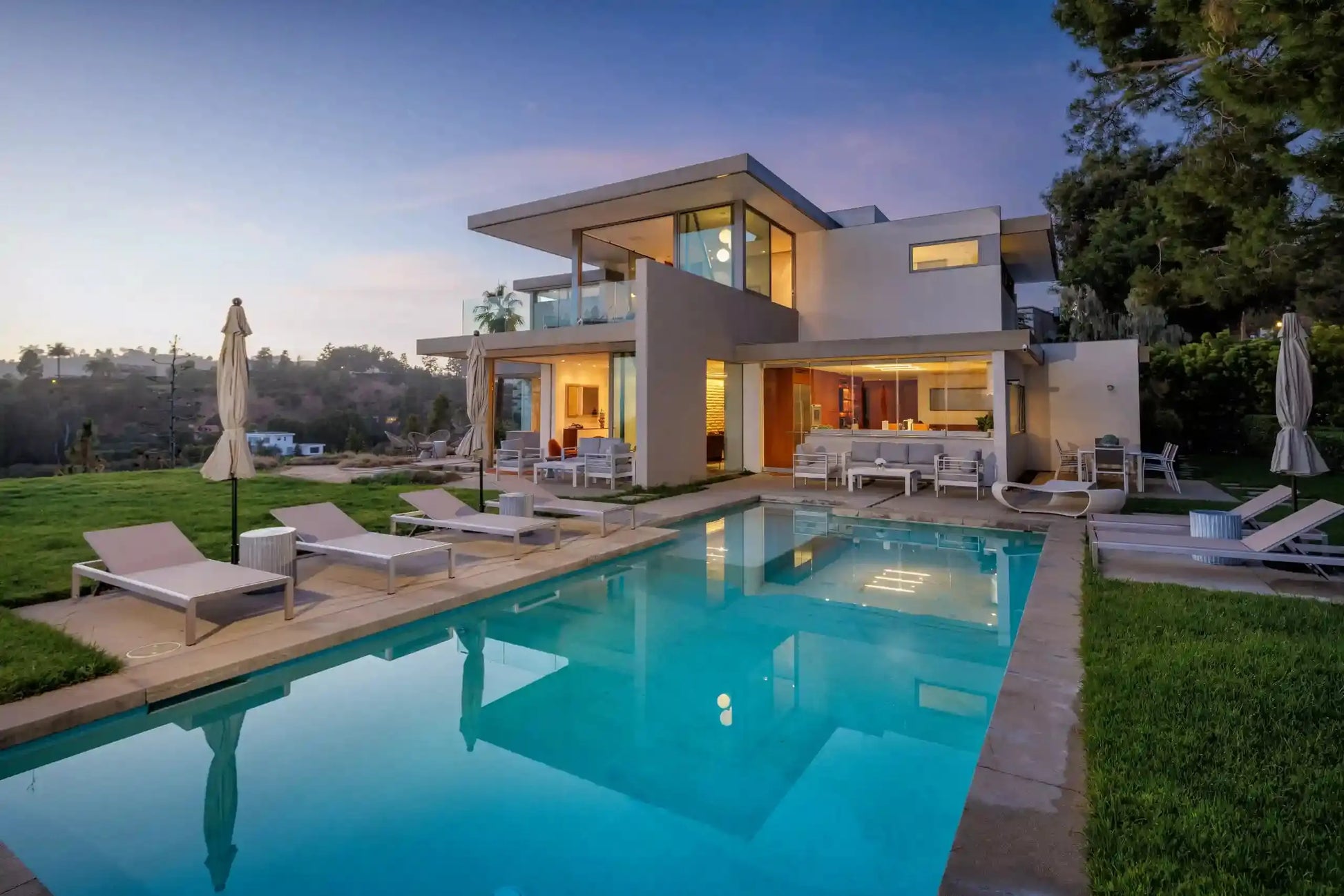 Vue Moderne - Luxury Villa for Rent | LA - 2025✨ Vidi Vici Rental