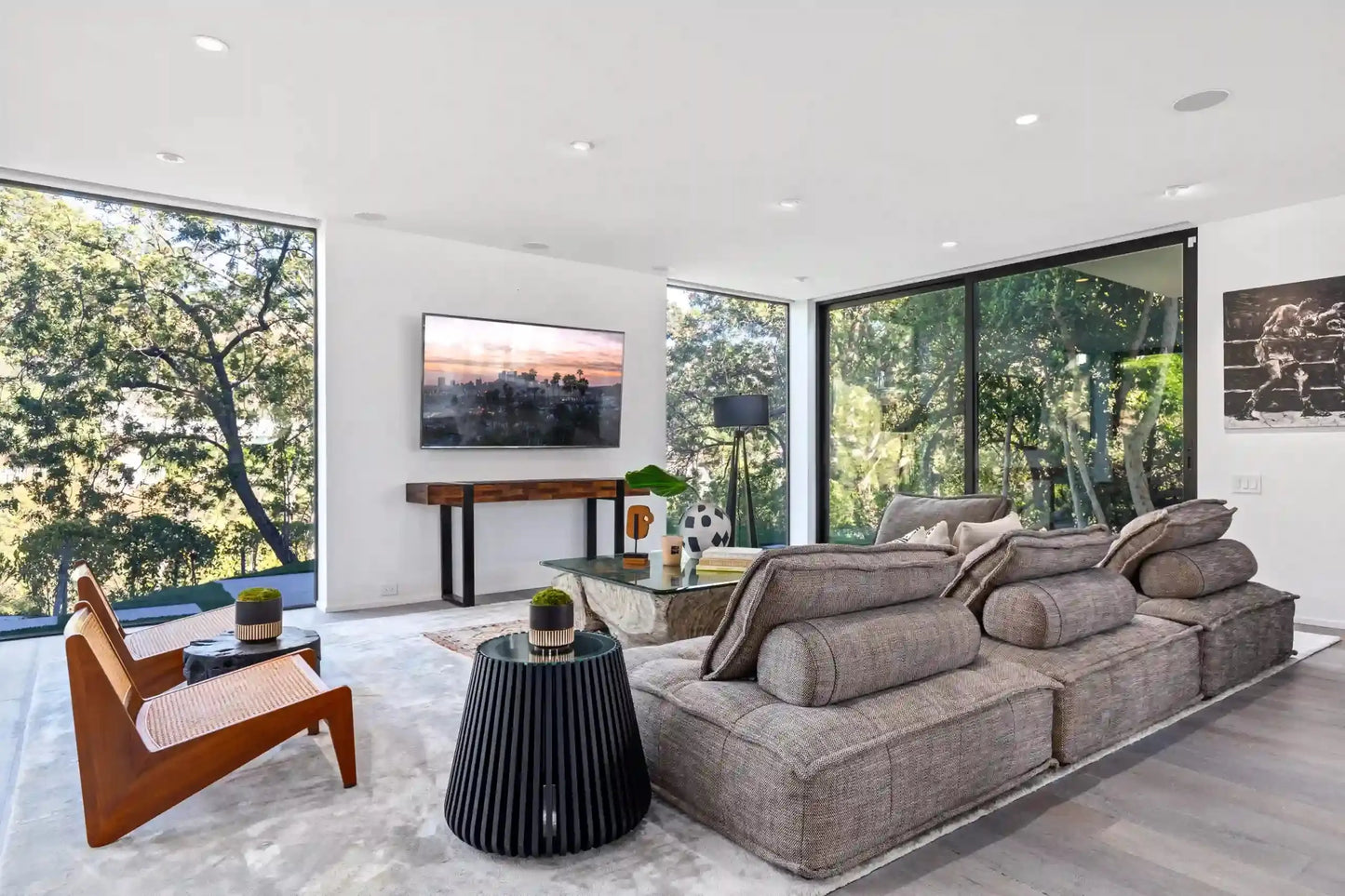 Wallace Tennis Modern - Luxury Villa for Rent | LA - 2025✨ Vidi Vici Rental