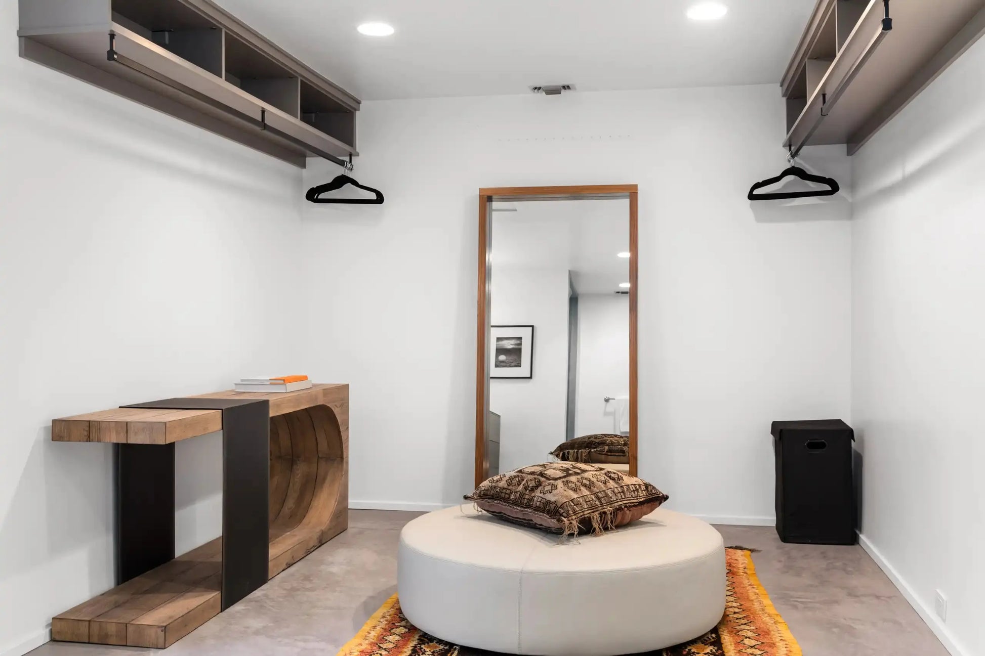 Wallace Tennis Modern - Luxury Villa for Rent | LA - 2025✨ Vidi Vici Rental